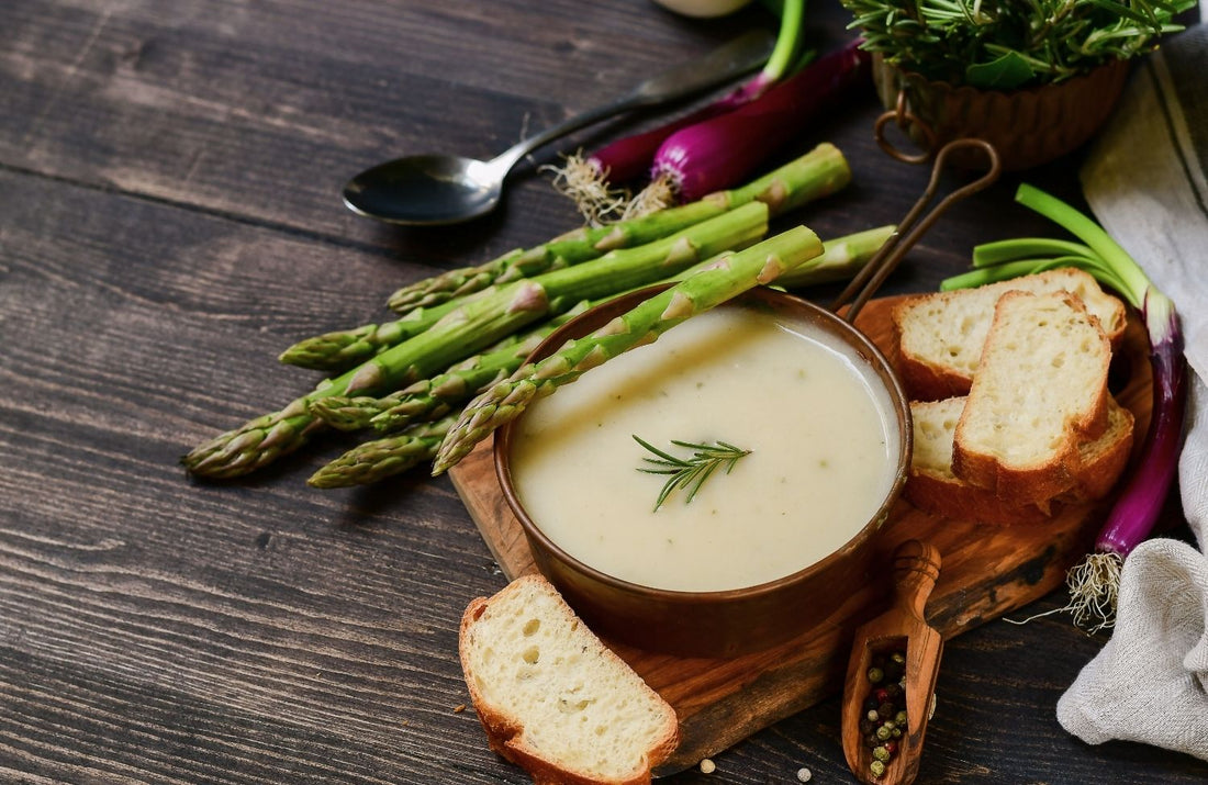 Creamy asparagus soup